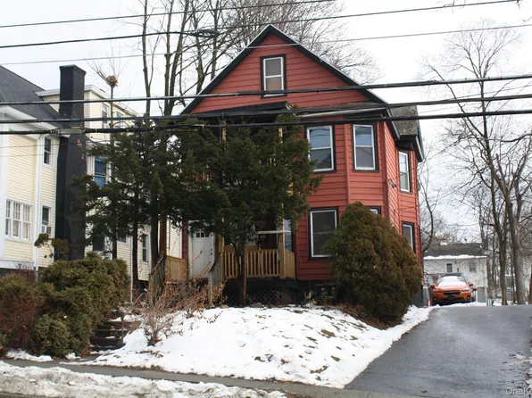 39 Innis Avenue, Poughkeepsie, NY 12601