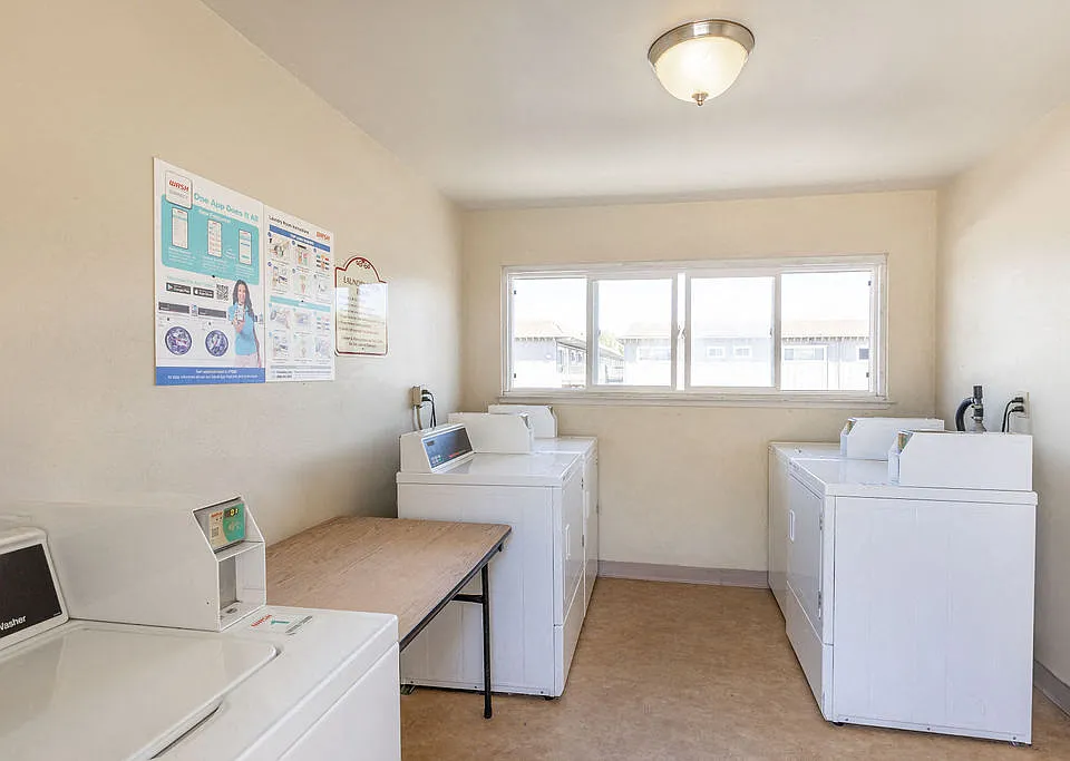 Southwinds Apartments