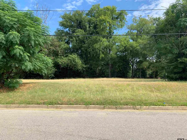 111 W Queen St, Tyler, TX 75702