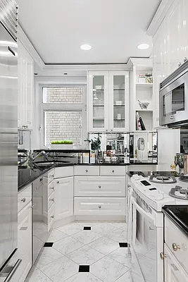 Sold by Compass | media 16