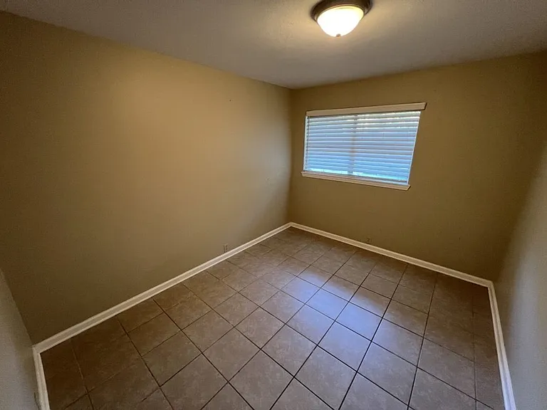 3280 Crestaire Dr — Photo 16