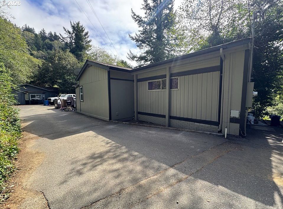 1st image of 98228 Tuttle Ln