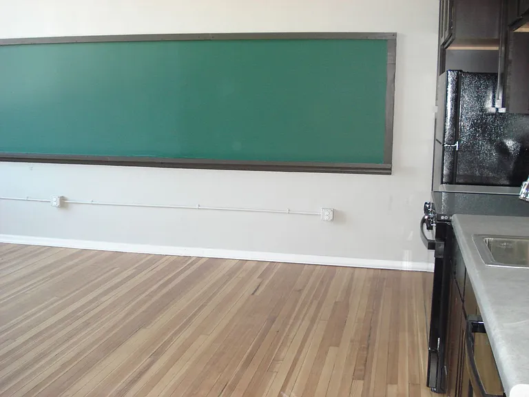 308 E Corning St — Photo 44