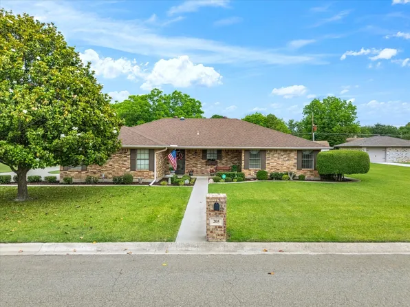 205 Brookview Dr, Decatur, TX 76234