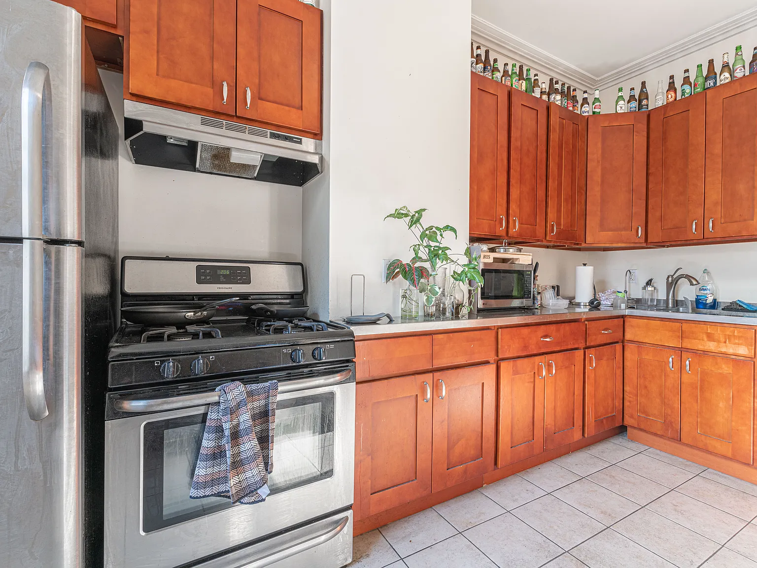 1 bed, $1,300 — Photo 4