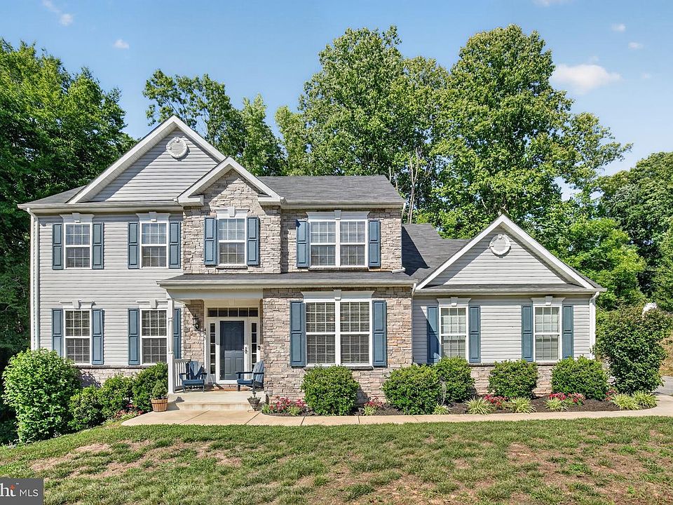 1st image of 485 Sylvan Pl