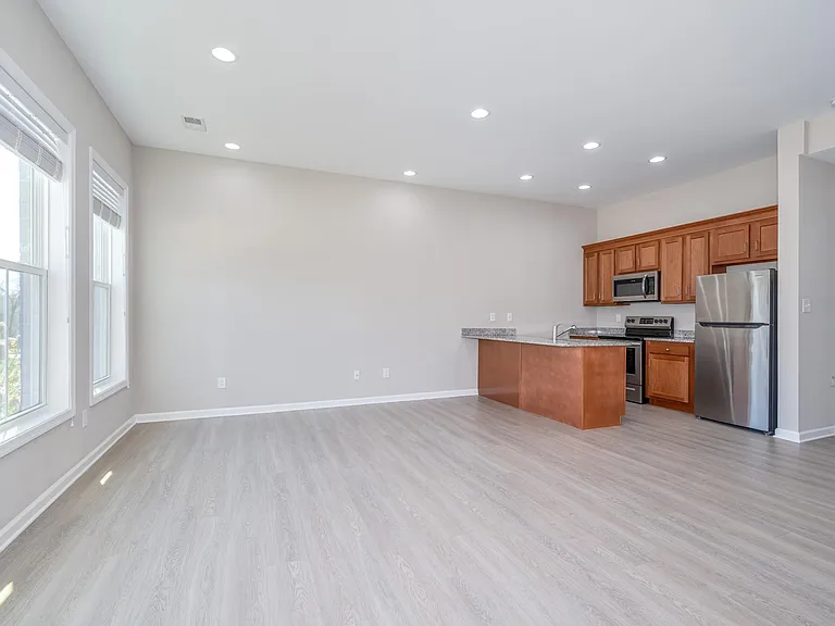 175 Marineris Cir #60 — Photo 11
