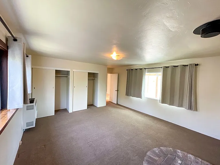 2245 Baldwin St — Photo 13