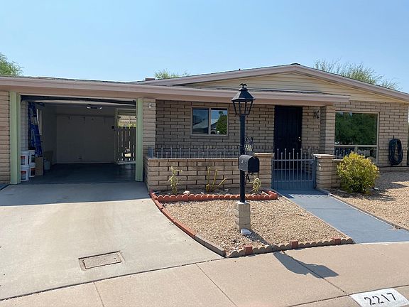 3rd image of 2217 E Linda Ct
