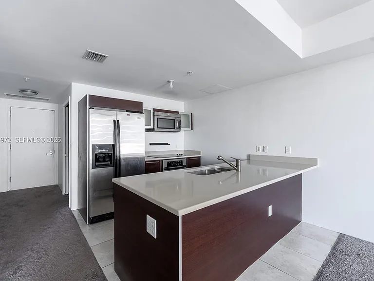 1900 N Bayshore Dr #3809 — Photo 3