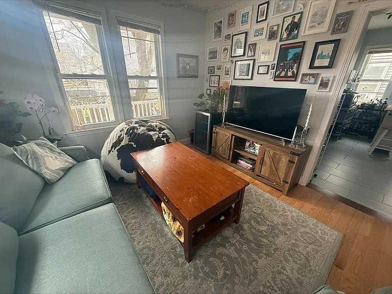 29 Waverly St #1 — Photo 30
