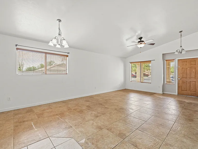 6673 E Cooperstown Dr — Photo 6