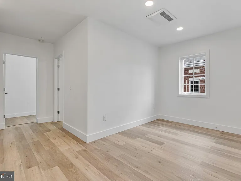 1353 Nicholson St NW #1 — Photo 9