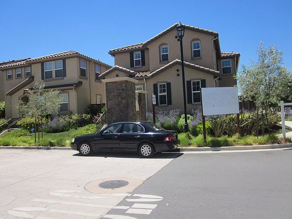 5th image of 6221 Hyde Park Dr