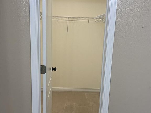 5th image of 5613 Lia Dr