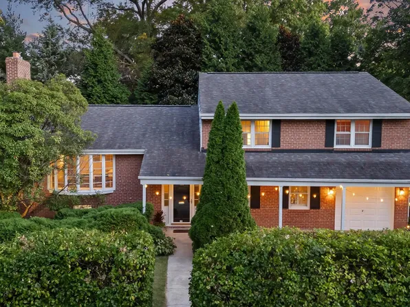 5804 N Charles St, Baltimore, MD 21210