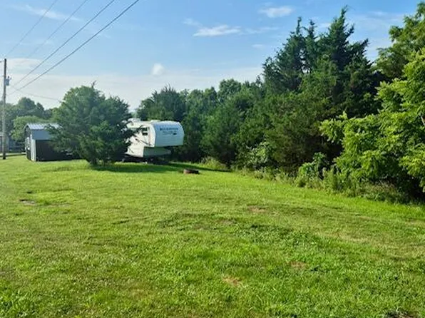 424 Bracken Hill Dr, Falmouth, KY 41040