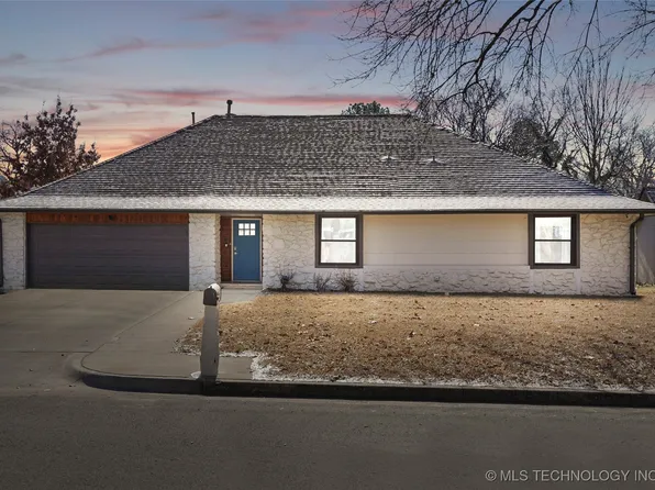 2944 E 76th Pl, Tulsa, OK 74136