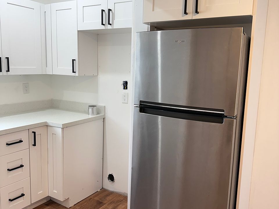 1st image of 817 Tyler St #5