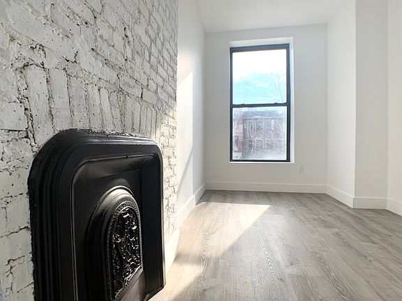 4th image of 231A Madison St Floor 2