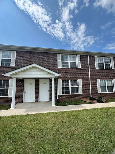 1505 Center Pointe Dr Photo 1