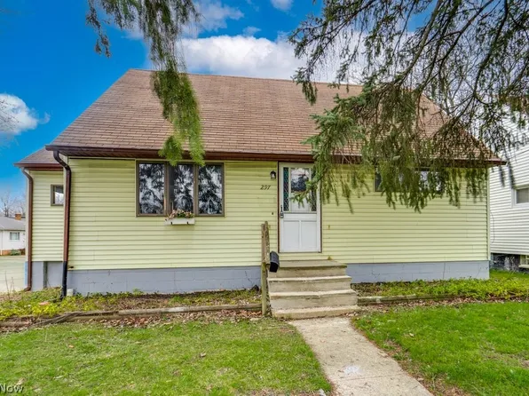 297 Paul St, Bedford, OH 44146