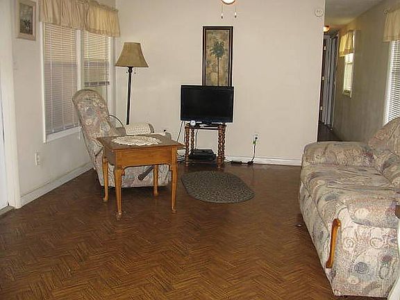 2nd image of 2204 Mo Ho Dr