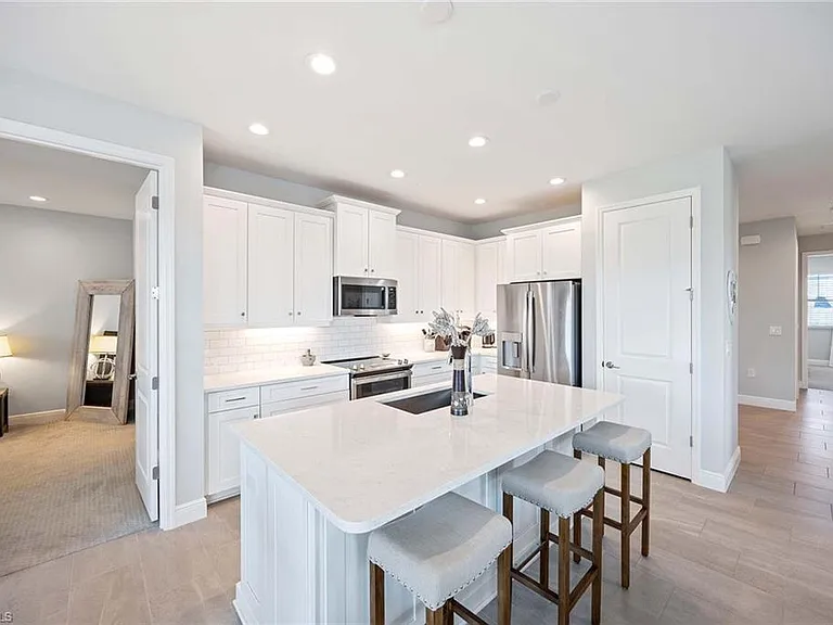 2603 Seychelles Cir #1505 — Photo 11