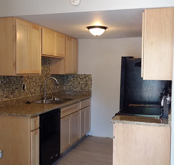 710 W Cleveland Cir — Photo 5
