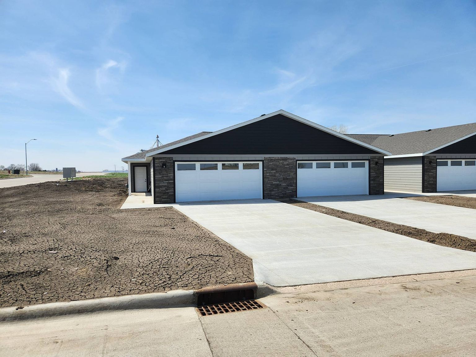 2109 Walnut St, Hull, IA 51239 MLS 11169640 Zillow