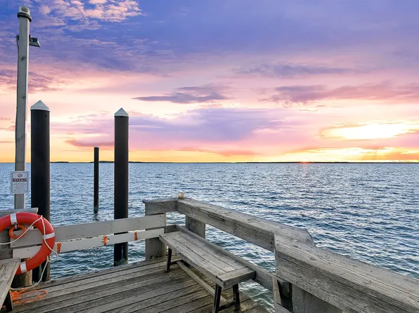 1 Fox Xing, Sag Harbor, NY 11963