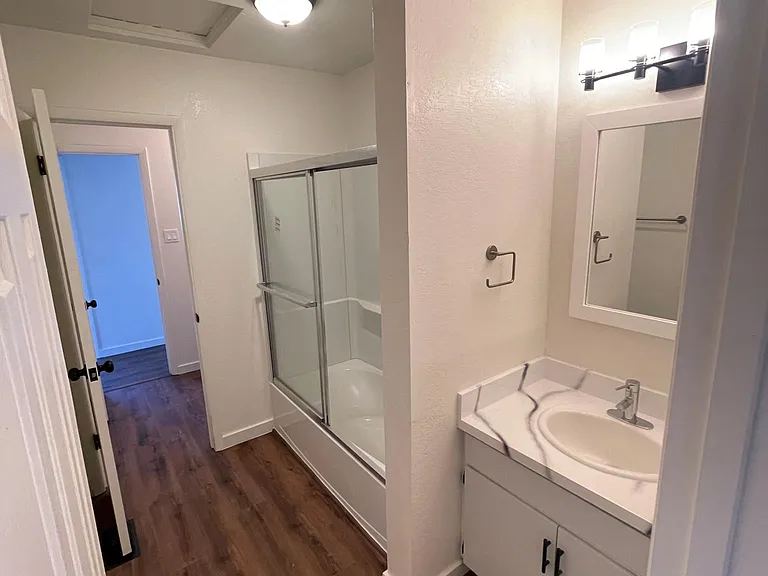 313 Granada Dr — Photo 18