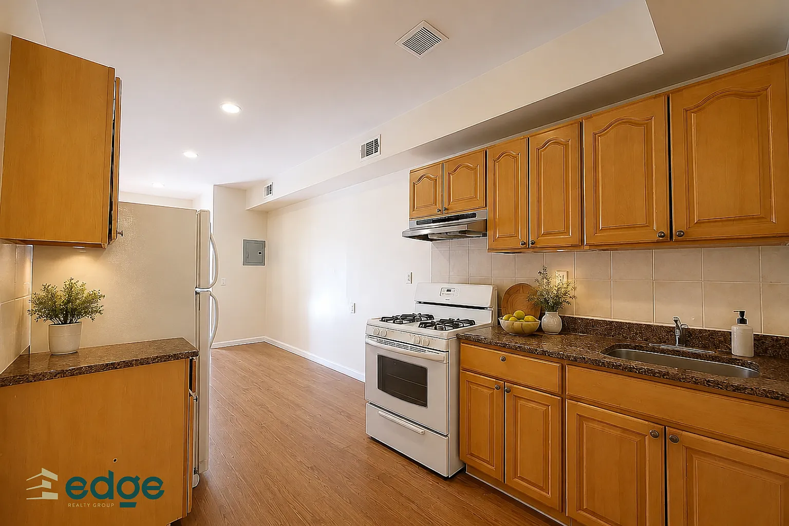 30 Driggs Avenue — Photo 2