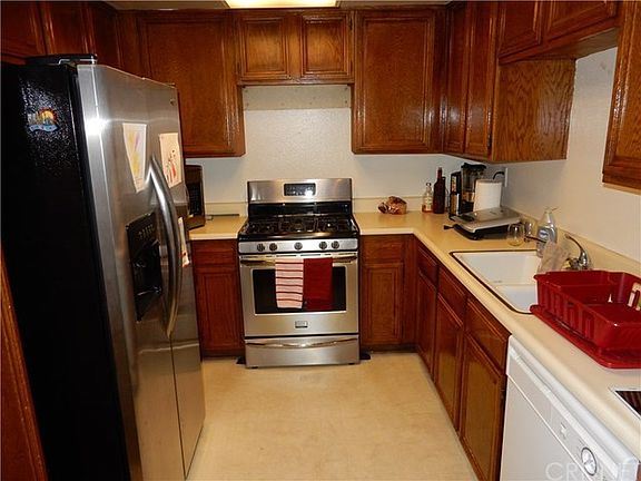 4th image of 9625 Sylmar Ave Unit 24