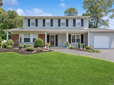 42 Morris Avenue, Lake Grove, NY, 11755