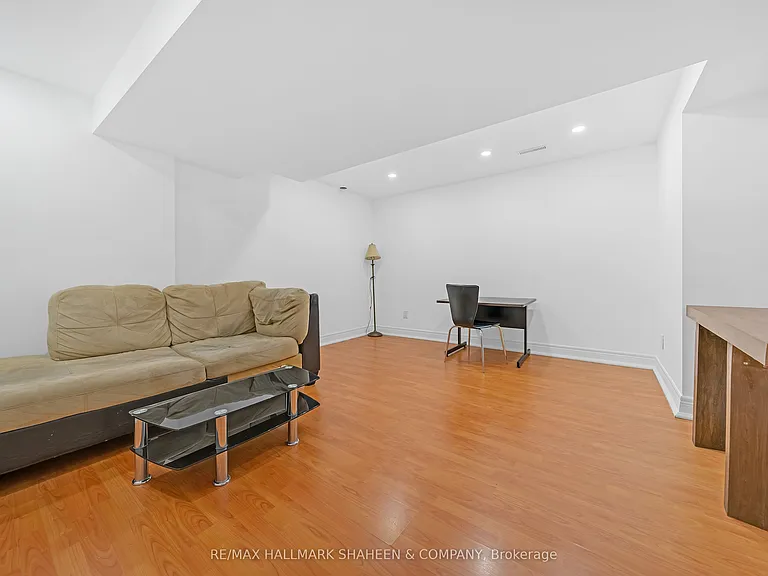 24 Glenvilla Rd — Photo 17