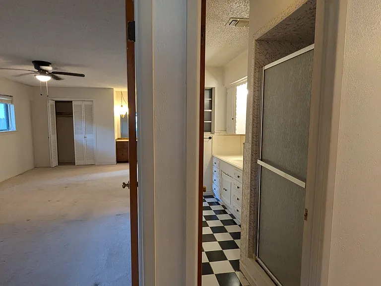 2311 Lange St — Photo 20