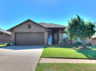 1708 Meadow Run Dr, Moore, OK 73160