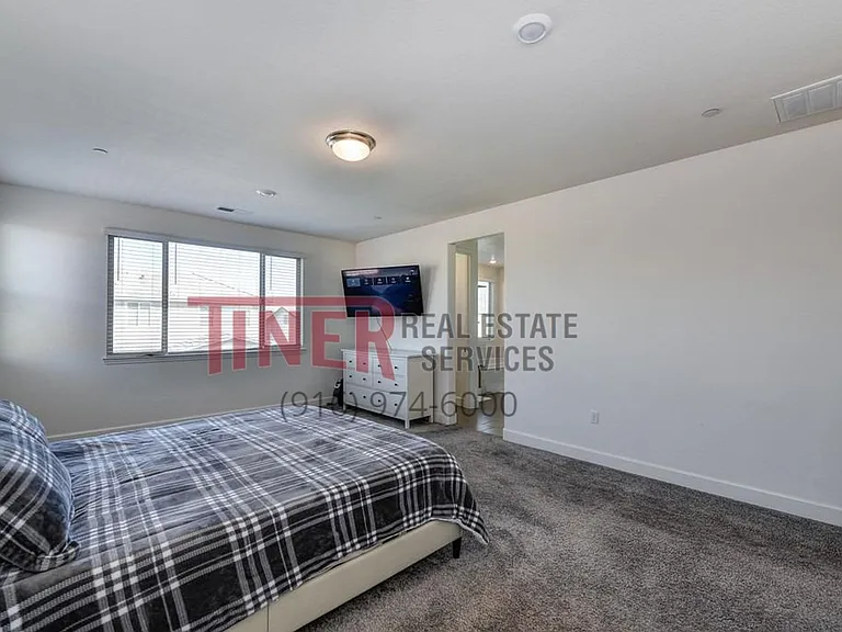4016 Setucket St — Photo 27