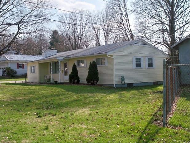 1st image of 34 Fitting Ave