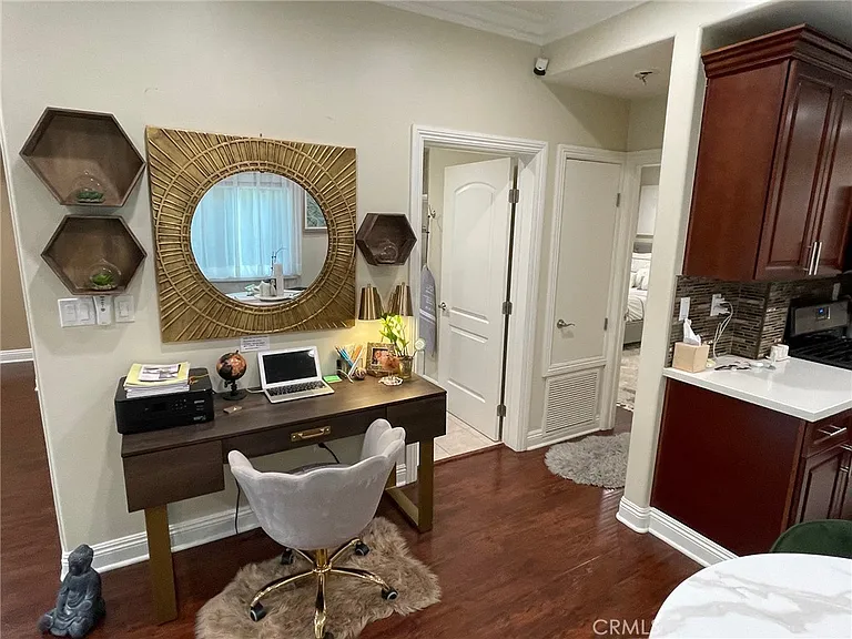 7522 Fountain Ave — Photo 6