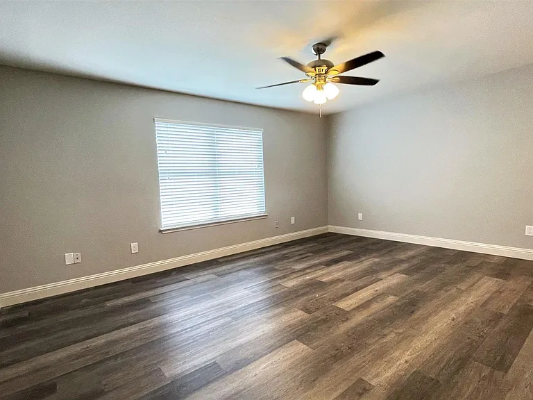 2217 Roman Ct — Photo 11