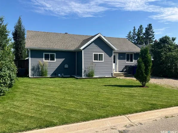 709 6th AVENUE W, Nipawin, SK S0E 1E0