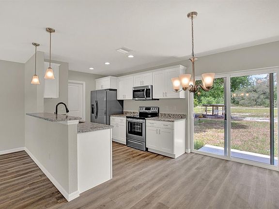 3rd image of 2900 W KEVIN ROAD