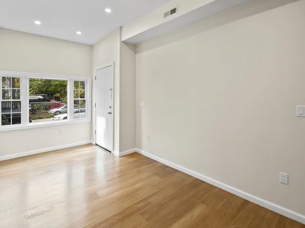 628 Bramhall Avenue image 30 of 39