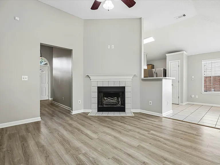 535 Pantherburn Cir S — Photo 7