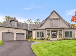 355 Hickory Ct, Lake Forest, IL
