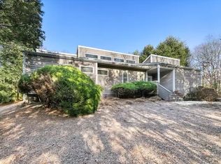 27 Timber Ln, East Hampton, NY 11937