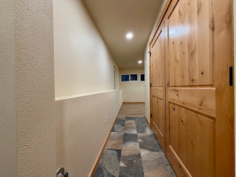 Pioneer Dr — Photo 18