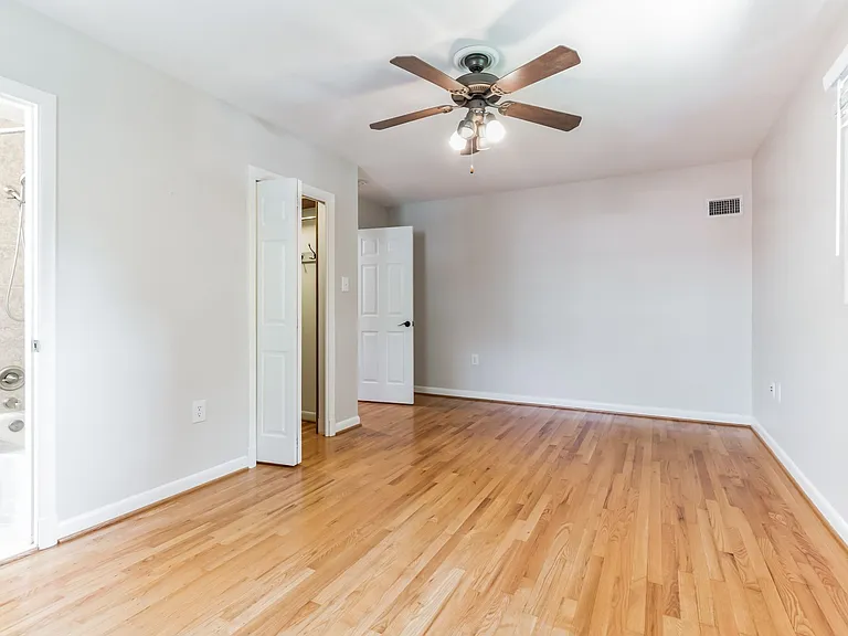 9902 Holmhurst Rd — Photo 20